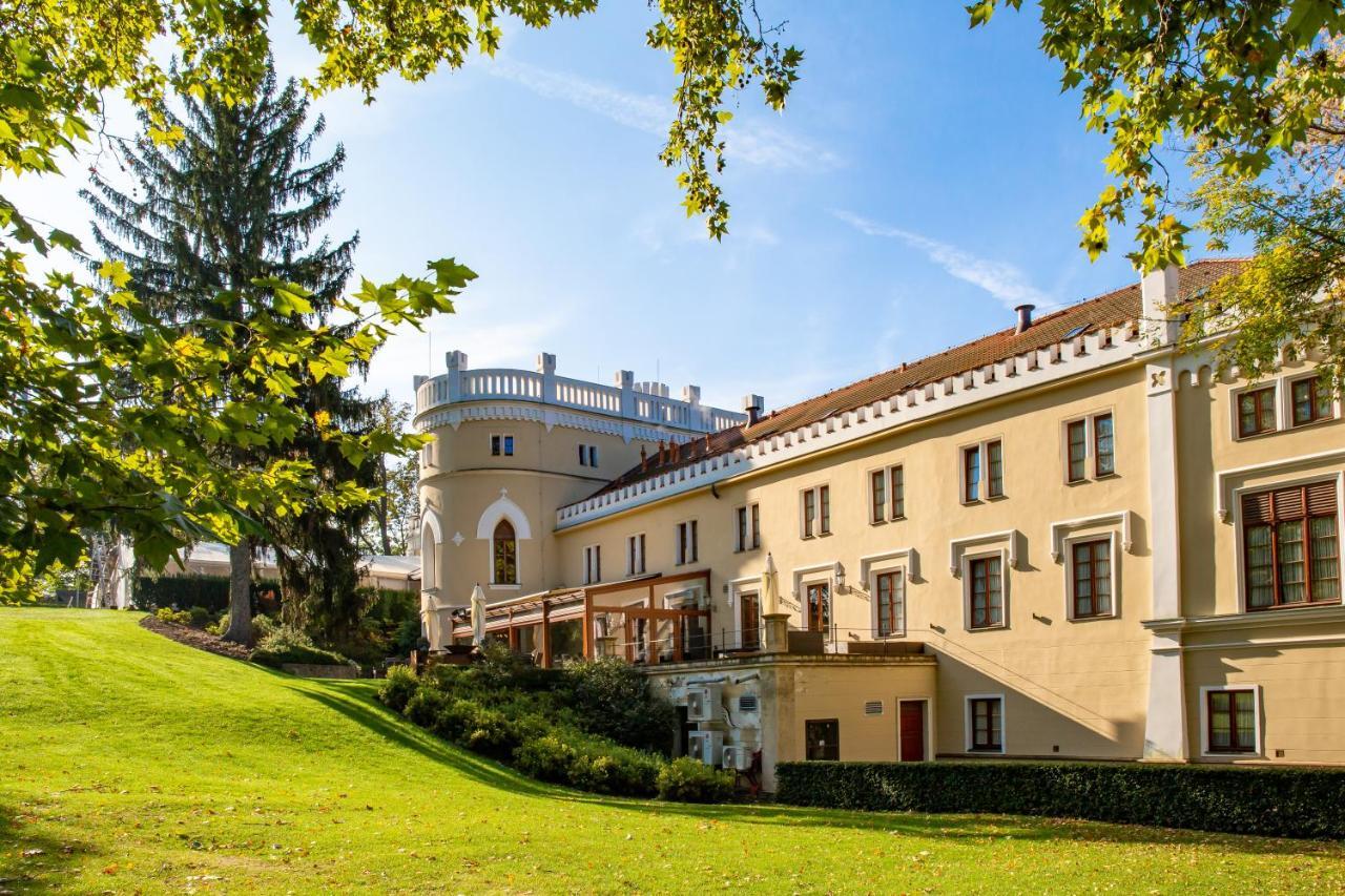 Chateau St. Havel - Wellness Hotel Prague Exterior photo