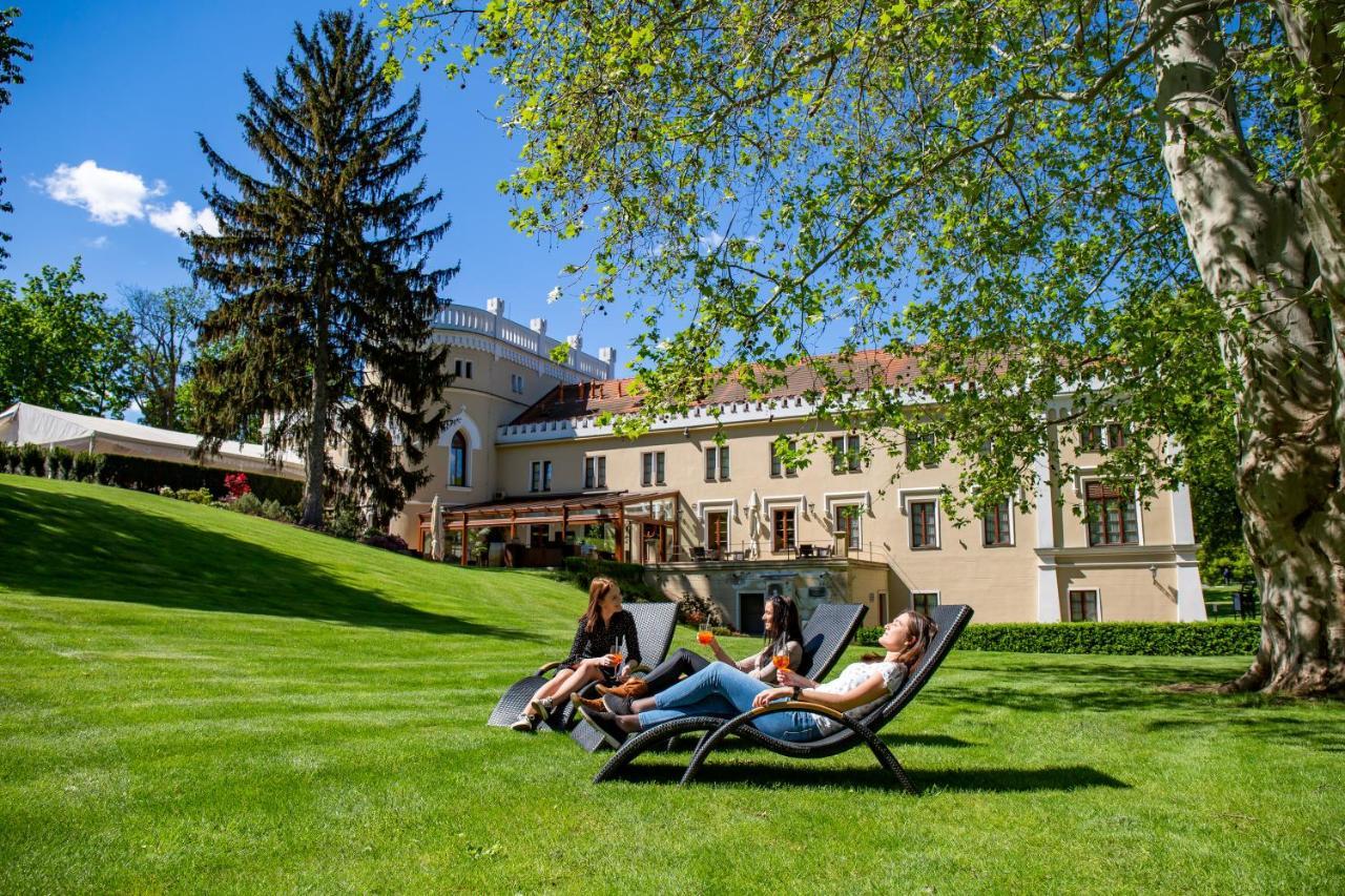 Chateau St. Havel - Wellness Hotel Prague Exterior photo
