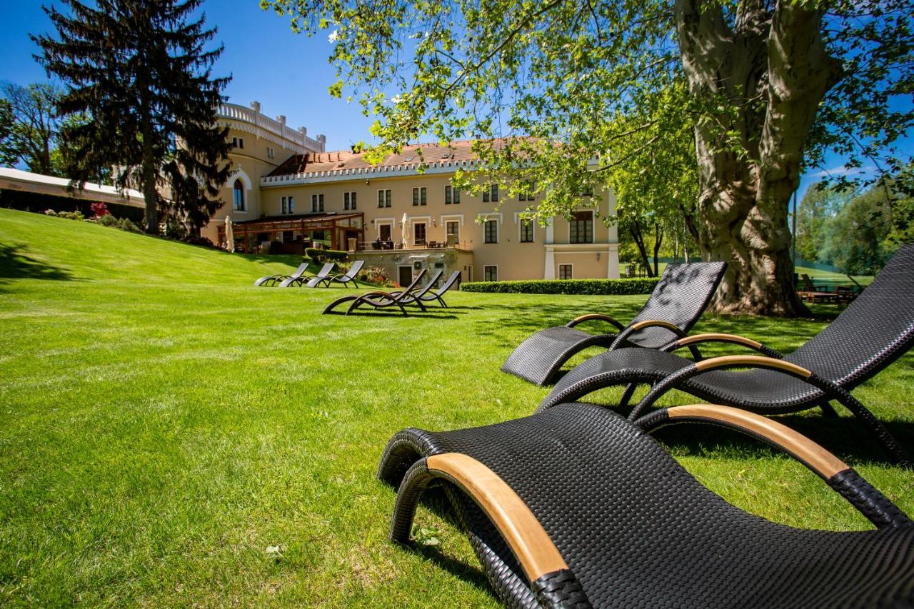 Chateau St. Havel - Wellness Hotel Prague Exterior photo